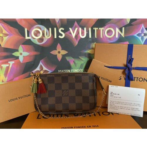 2020 Louis Vuitton Damier Ebene Mini Pochette Rare Gift Ready