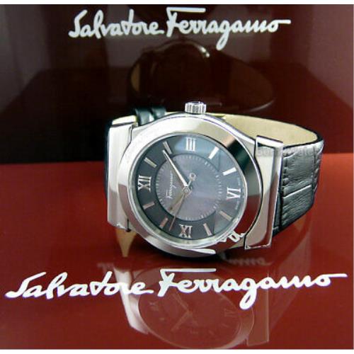 Salvatore Ferragamo F75SBQ9909SB09 Ladies Swiss Made Sapphire