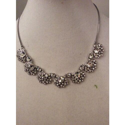 125 Givenchy Clear Crystal Floral Silver-tone Frontal Collar Necklace 701 GN