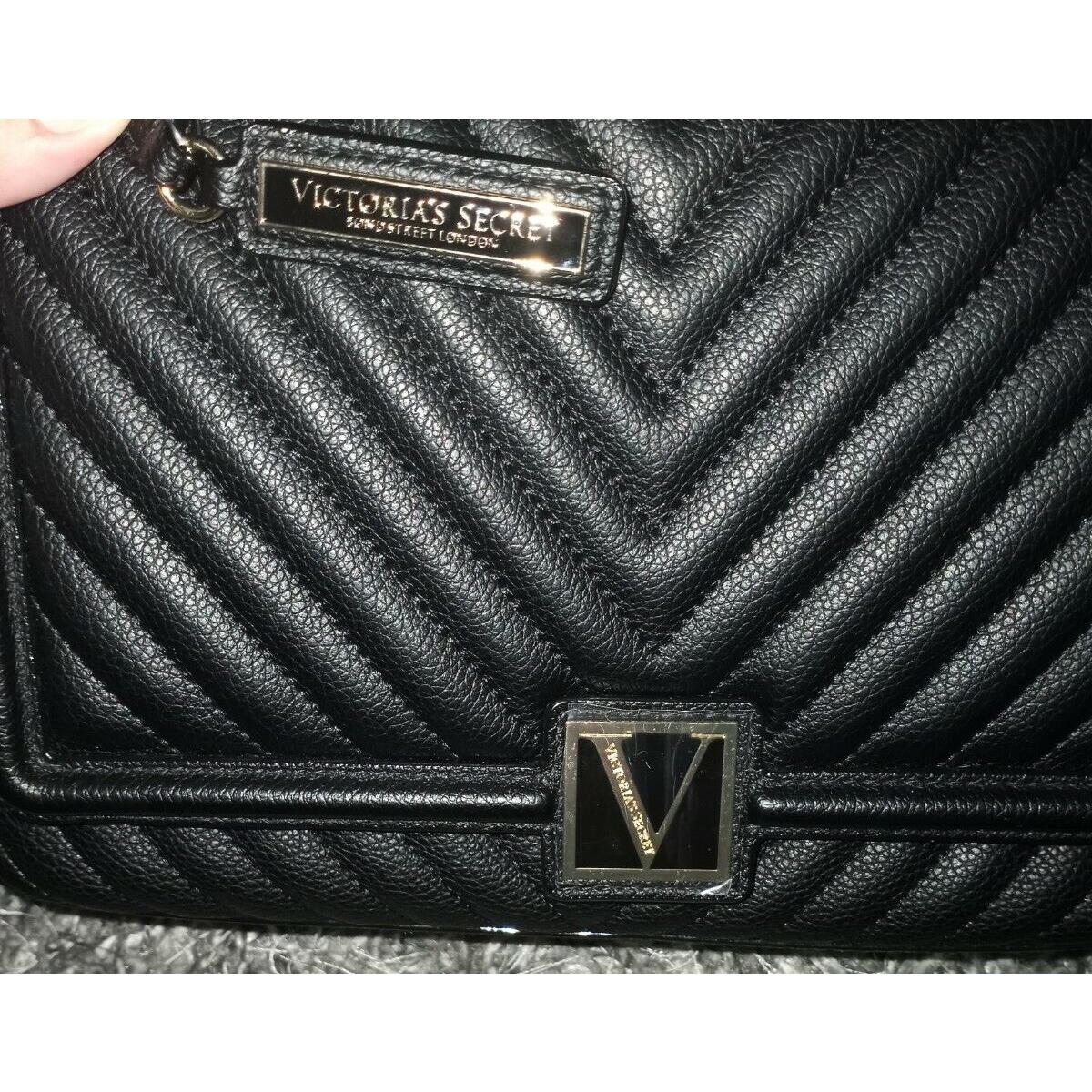 Victoria`s Secret v Quilted Shoulder Bag Black Logo with Mini Mirror