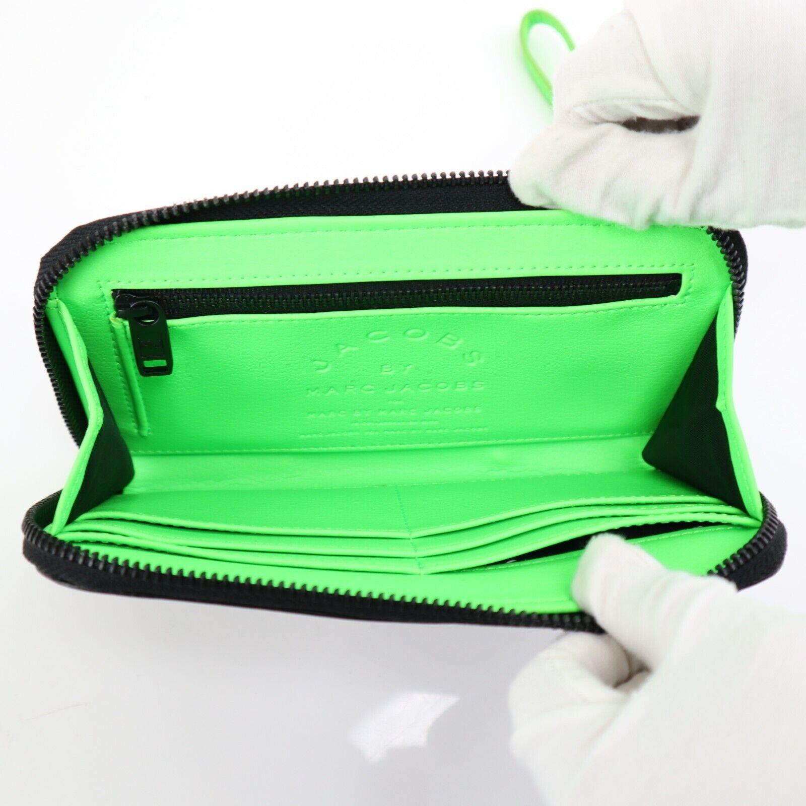 marc jacobs wallet green