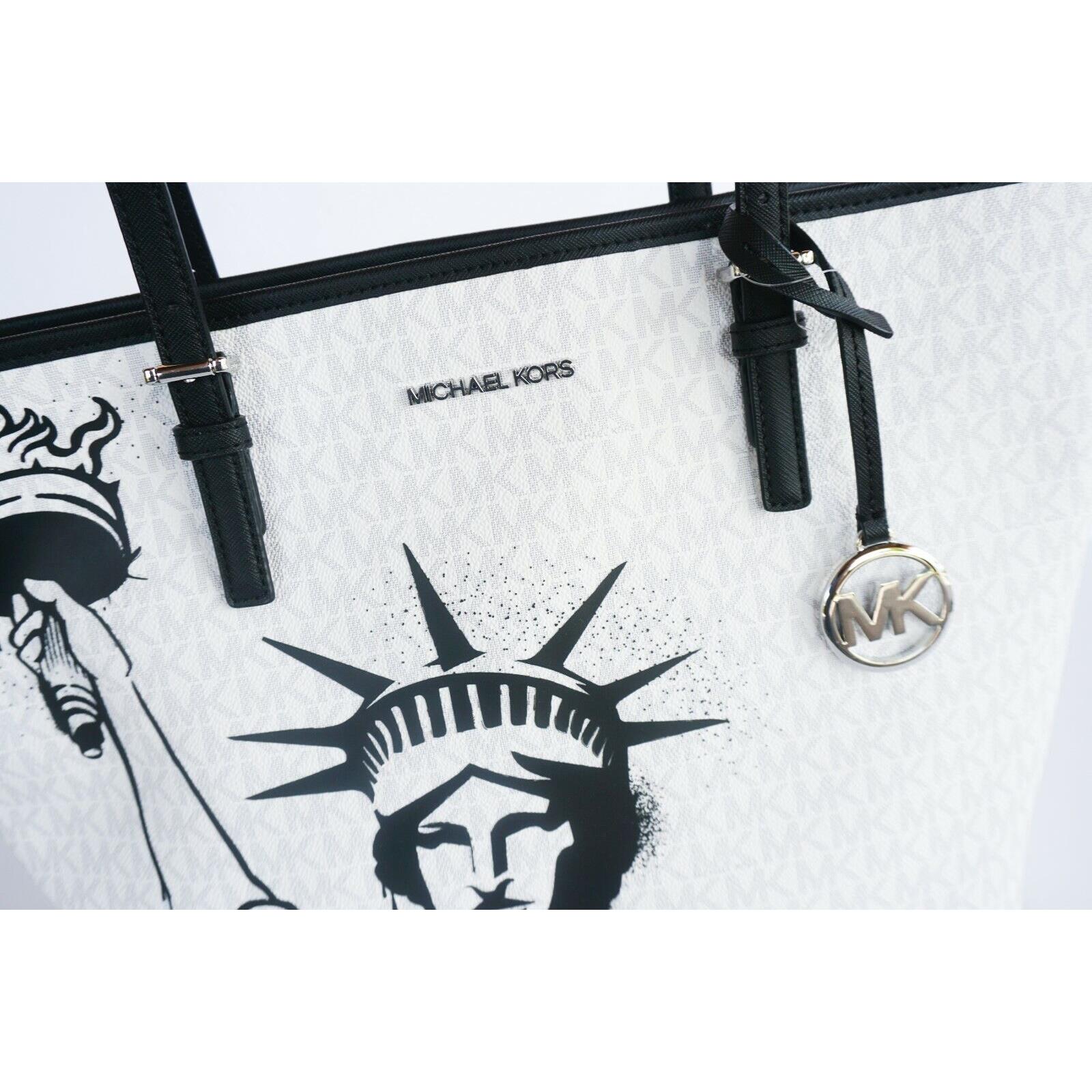 Michael Kors  bag  JET SET TRAVEL - White Black Exterior, Black Lining, Black Handle/Strap 5