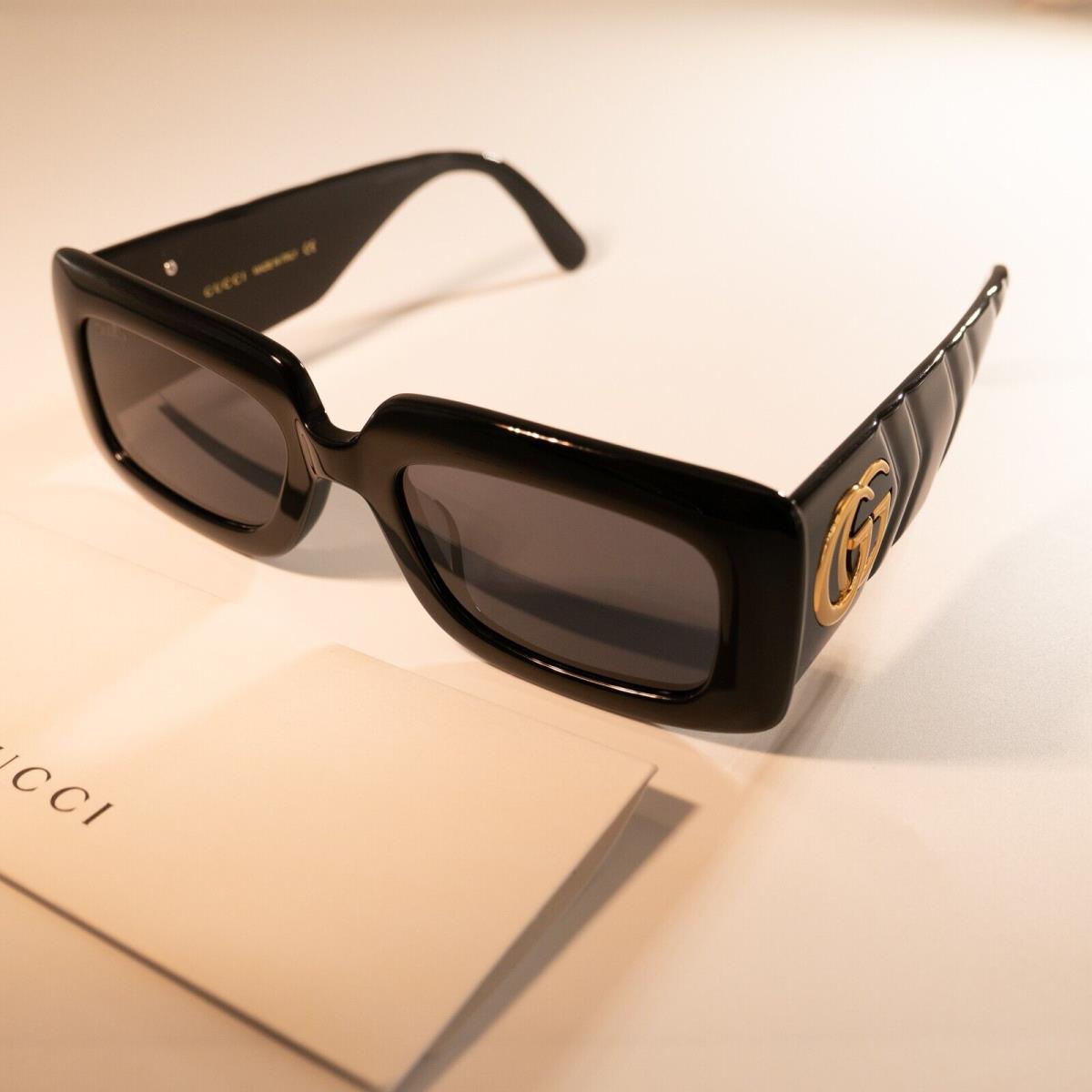 Gucci GG0811S Black / Grey Lens Rectangle Oversized Sunglasses UV - Frame: Black, Lens: Gray