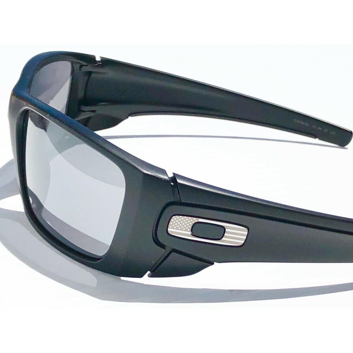 Oakley sunglasses Fuel Cell - Black Frame, Silver Lens 2