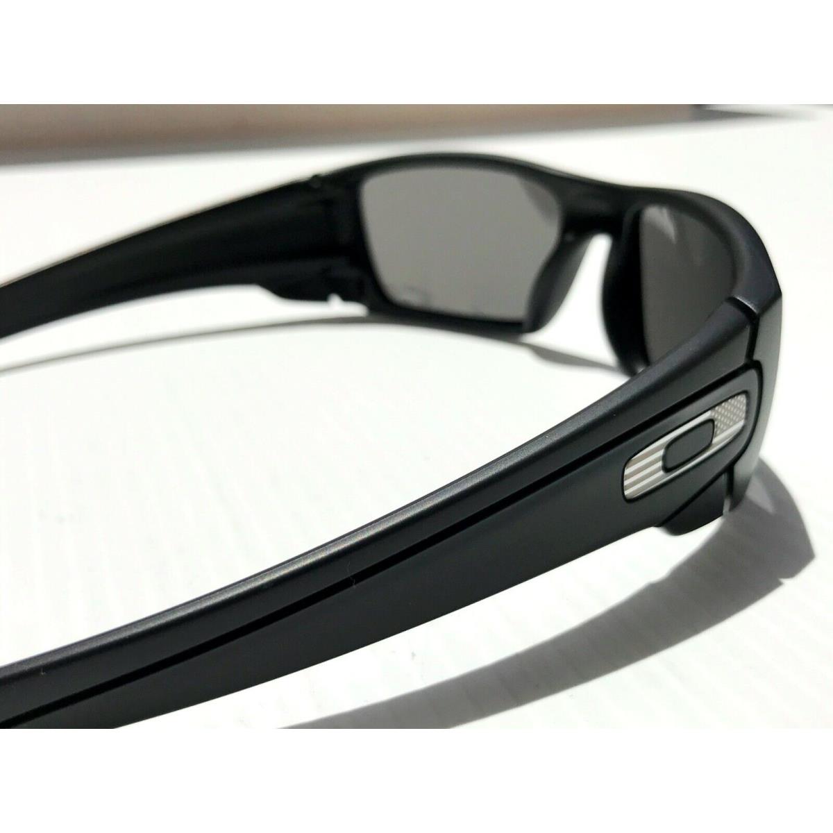 Oakley sunglasses Fuel Cell - Black Frame, Silver Lens 4