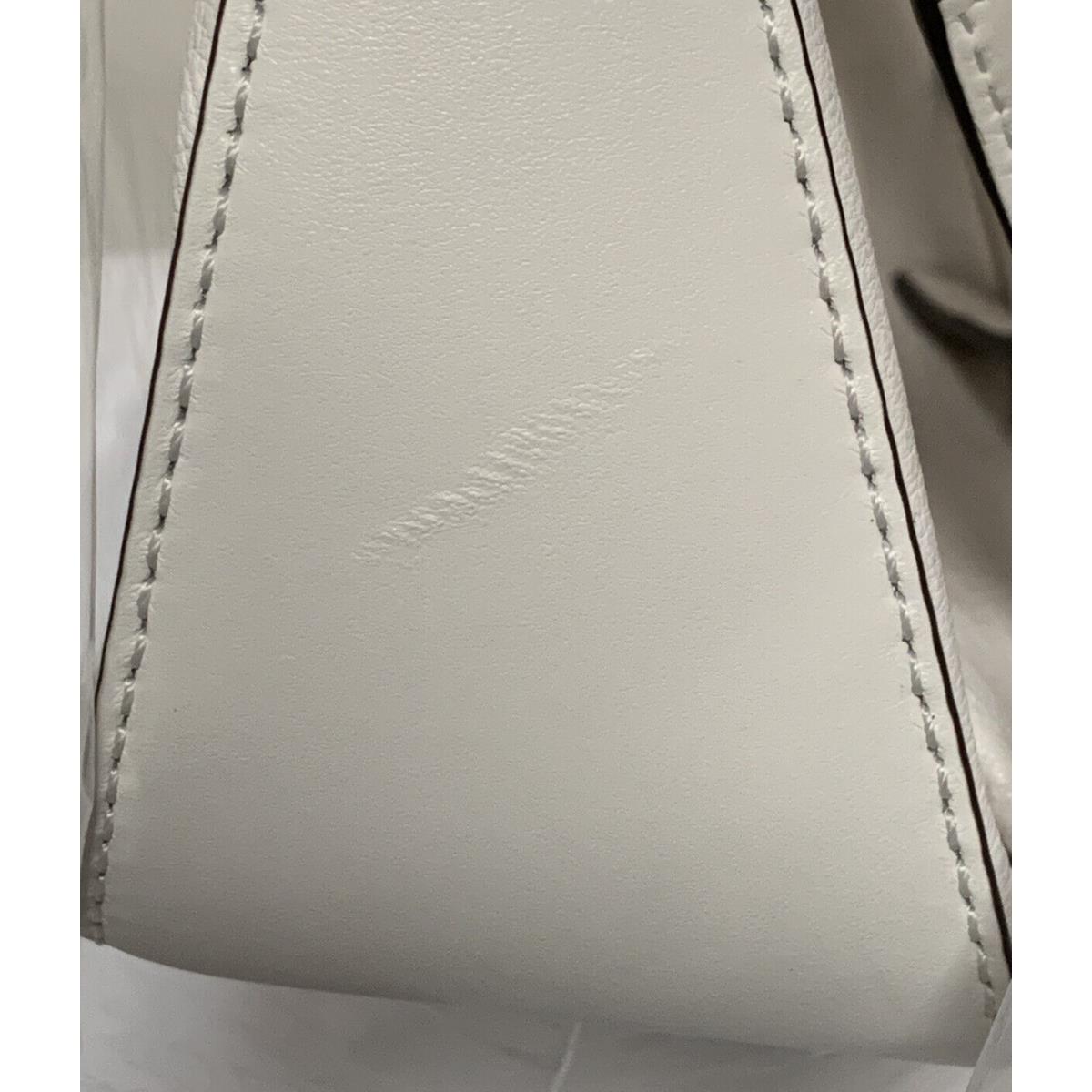Michael Kors  bag  Lillie - White Exterior, Beige Lining, Gold Hardware 9