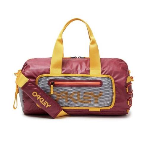 Oakley 90s Small Duffle Travel Gym Bag Tomato Sun Dried 19x10x10 Beach Carry On