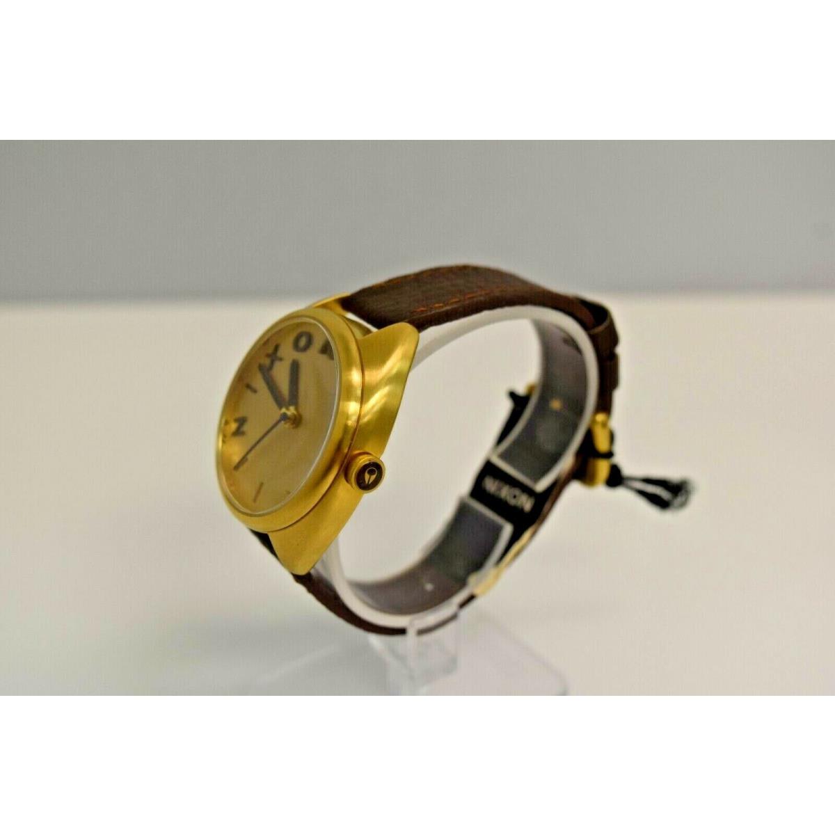 Nixon Wit Brown Leather Matte Gold A318 1112-00 Watch