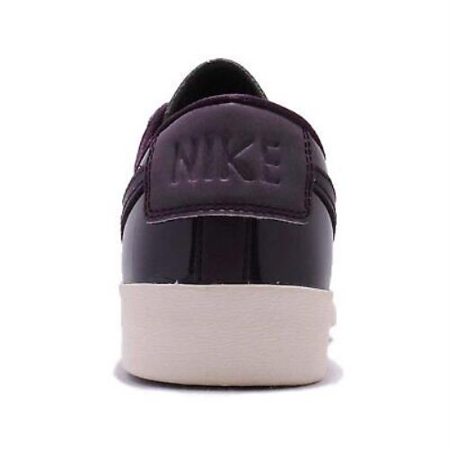 Nike shoes  8