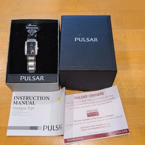 Pulsar Woman Silver Diamond Quartz Wristwatch tb55a Black Rectangle Box