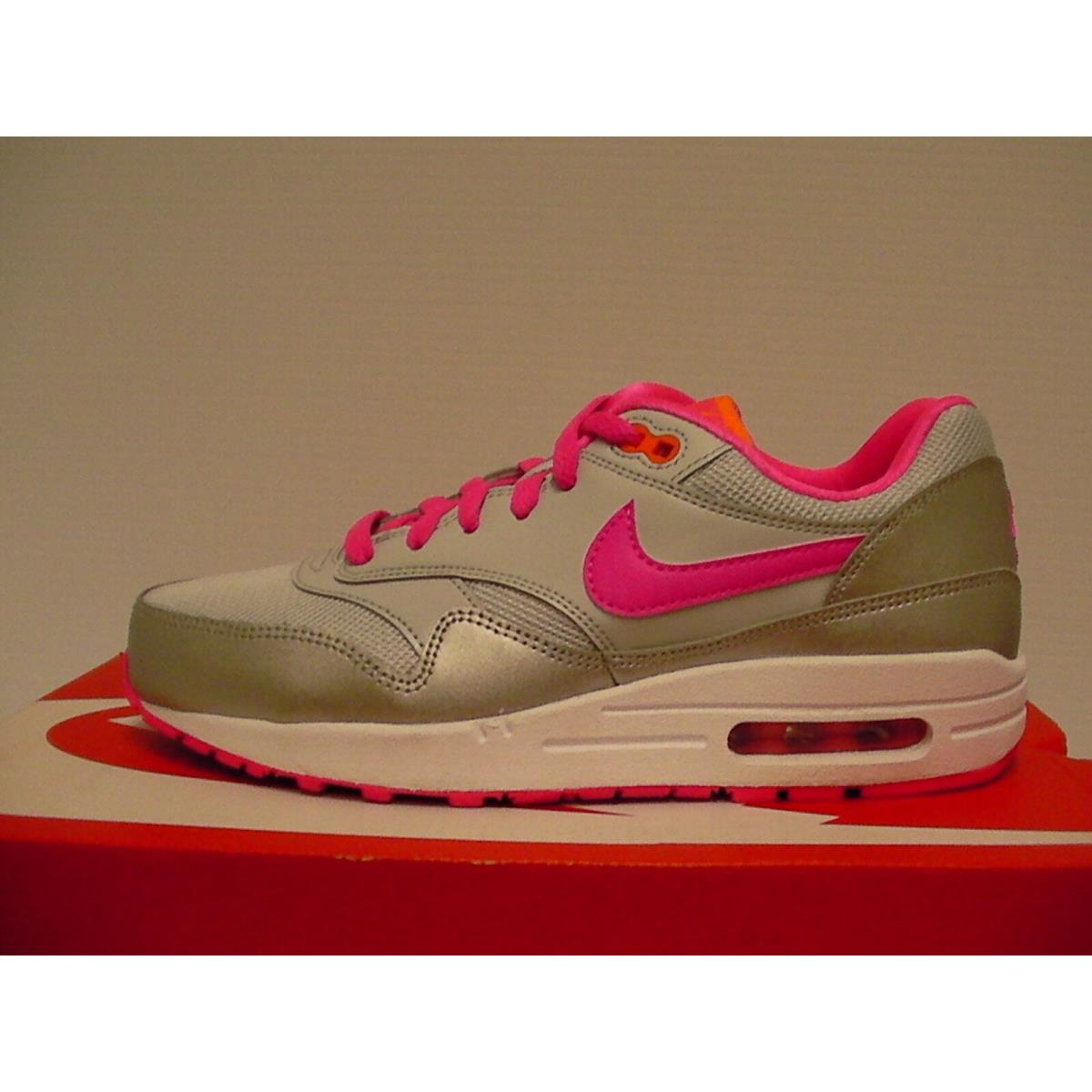 nike size 7 youth to women's