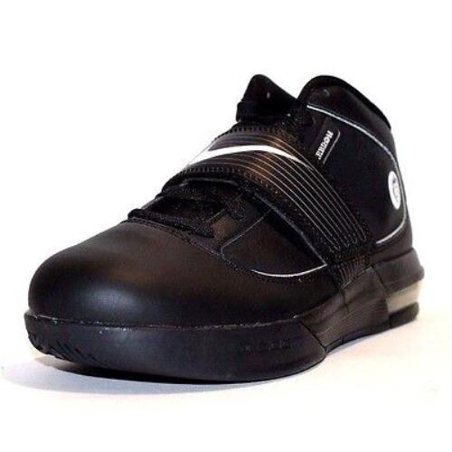 Nike Women`s Zoomsoldier IV Basketball Shoes Black/white/metallc Slvr 9 M US