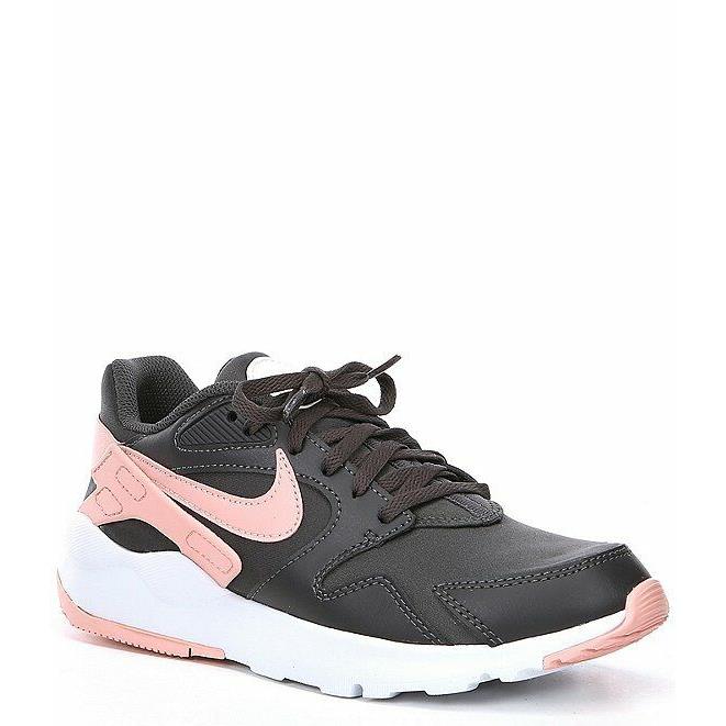 coral peach nike shoes