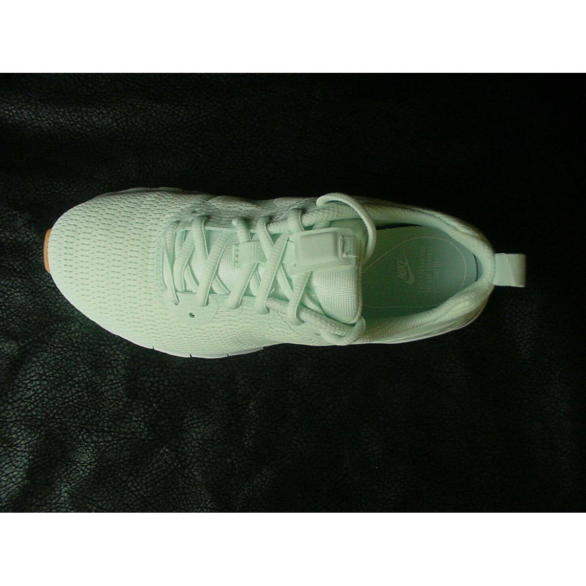 Nike shoes Light - Barely Green / White 6