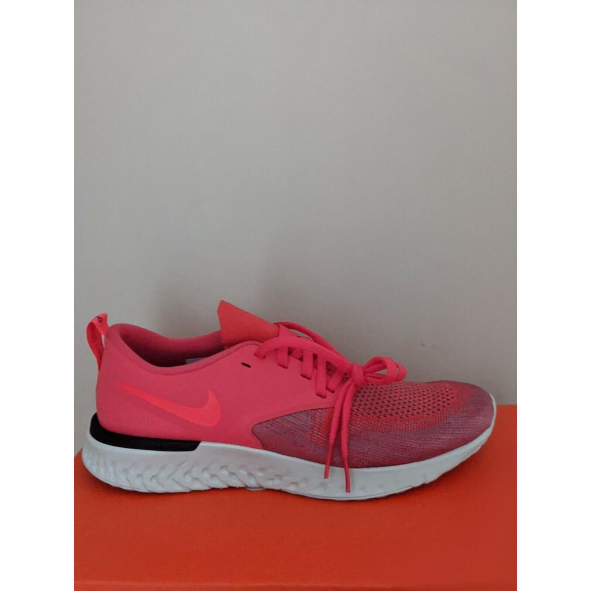 nike ladies size 9