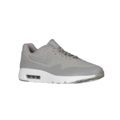 Men`s Nike Air Max 1 Ultra Shoes Size: 6 Color: Gray