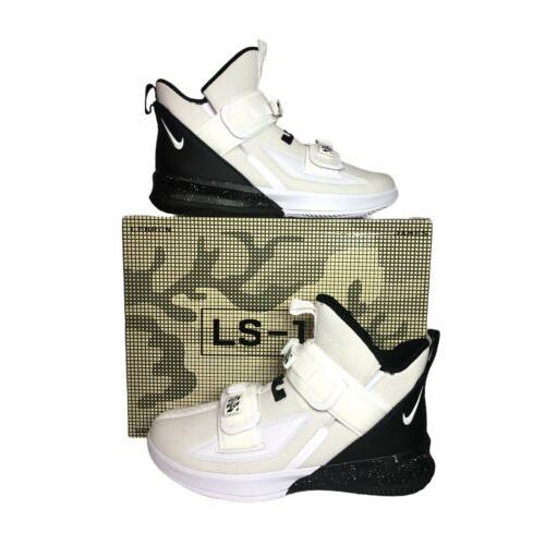 size 15 nike basketball shoes
