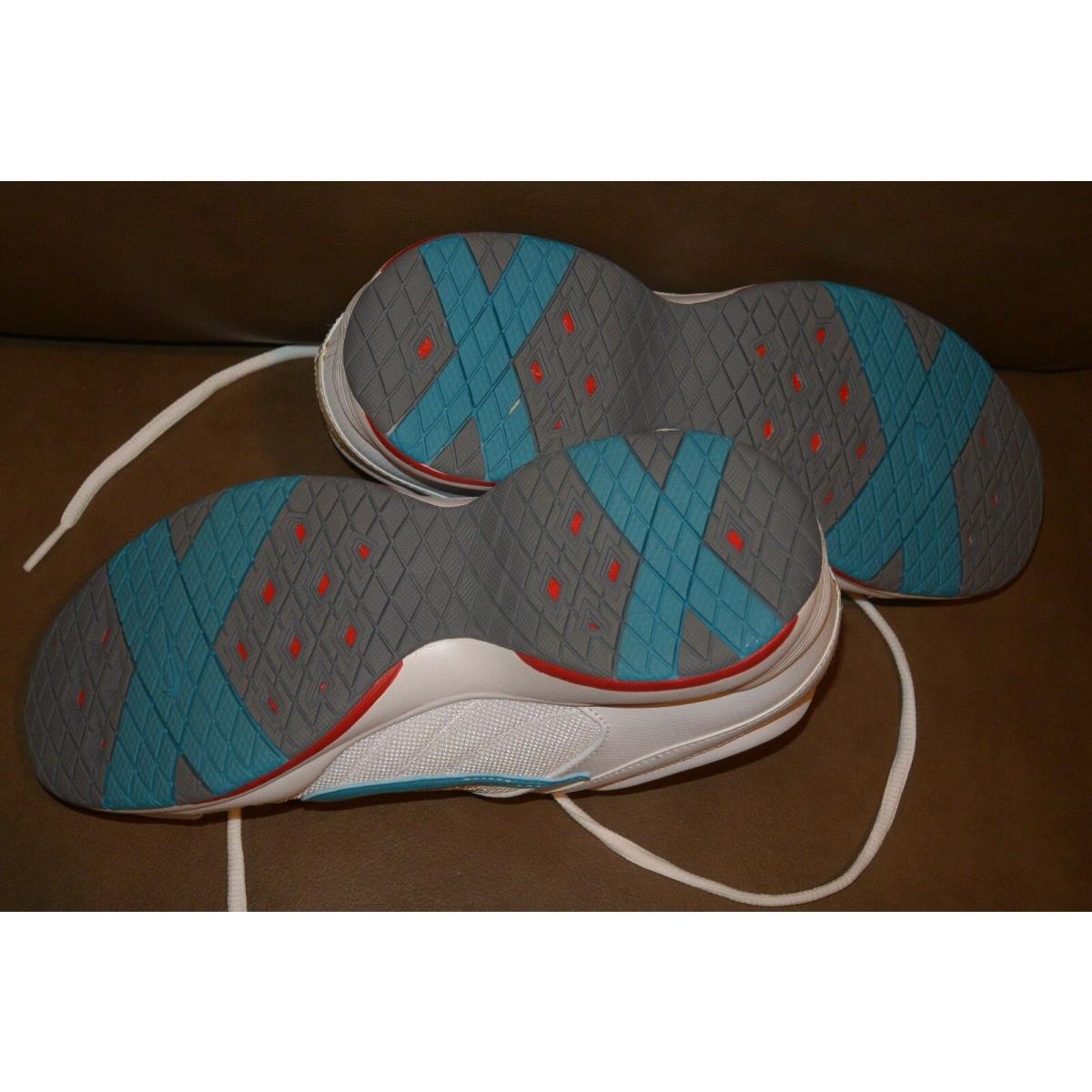 Nike shoes  - White, Blue, Red, Grey 5