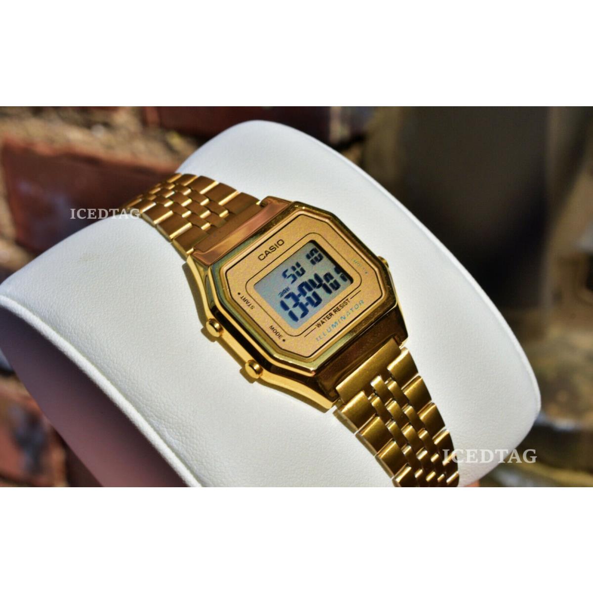 Casio Unisex Gold Plated Vintage Stainless Steel Digital Light Alarm Watch