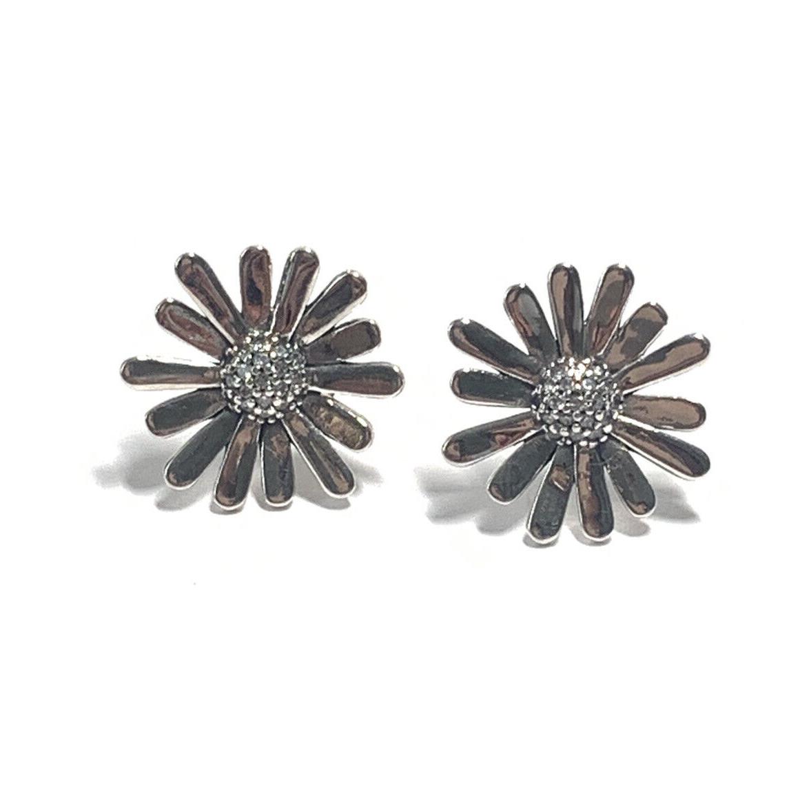 Pandora pave deals daisy earrings