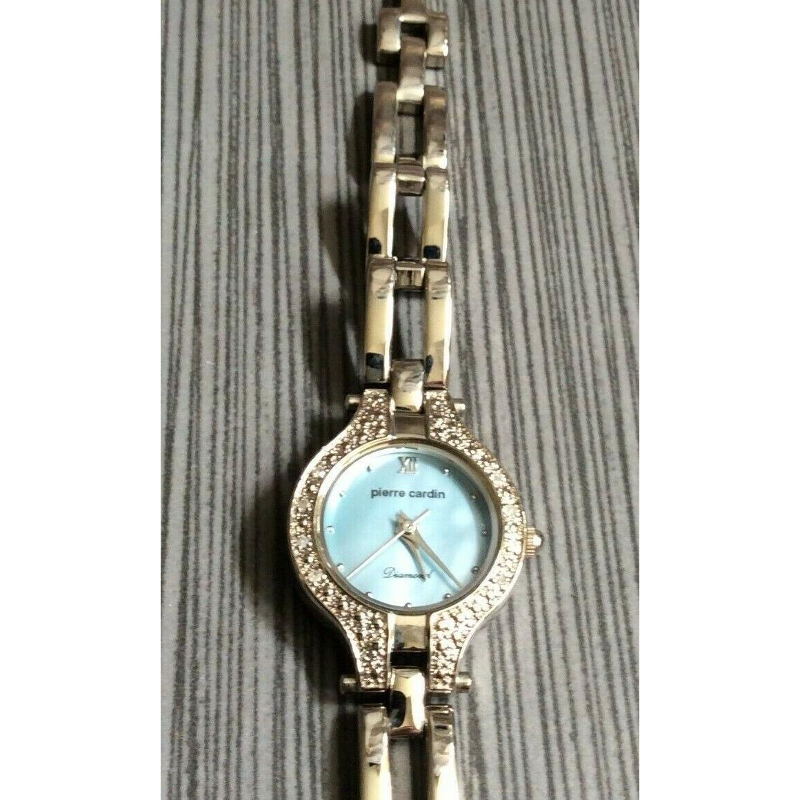 Pierre Cardin Diamond Women`s Silver Watch Round Blue Pearl Dial Unique B