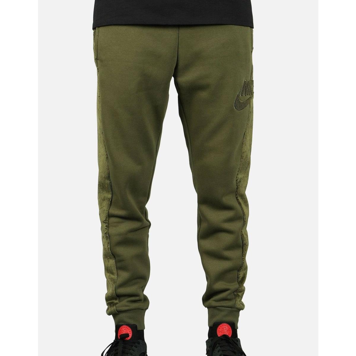 929130-395 Nike Nsw Hairy Sherpa Winter Jogger Pants - Olive Green