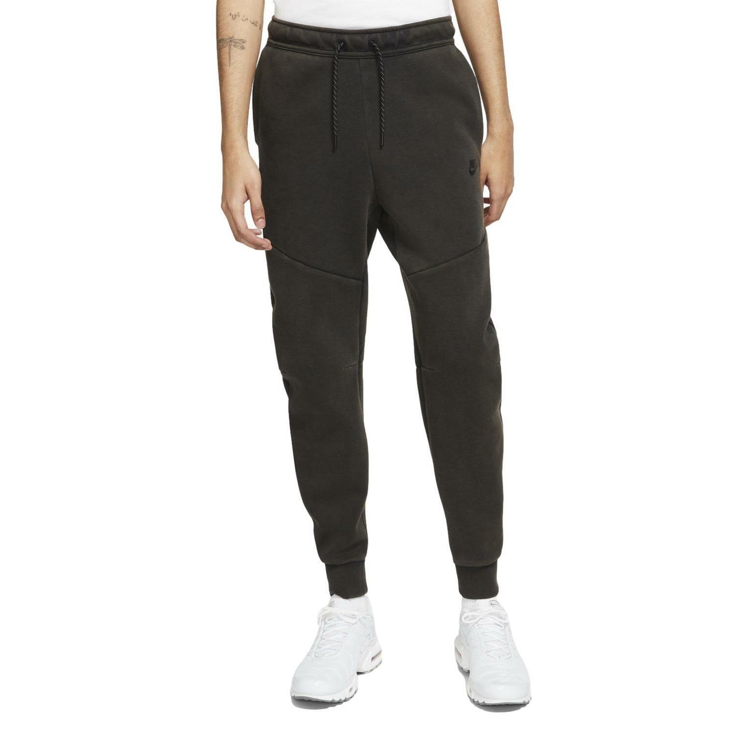 Nike Sportswear Men`s Tech Fleece Washed Joggers Pants Black CZ9918-010