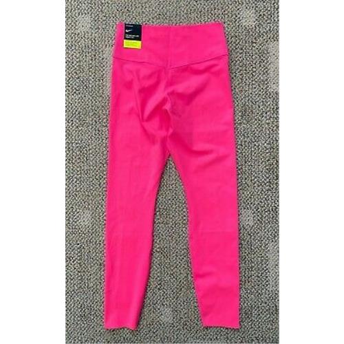 nike hot pink women's clothing