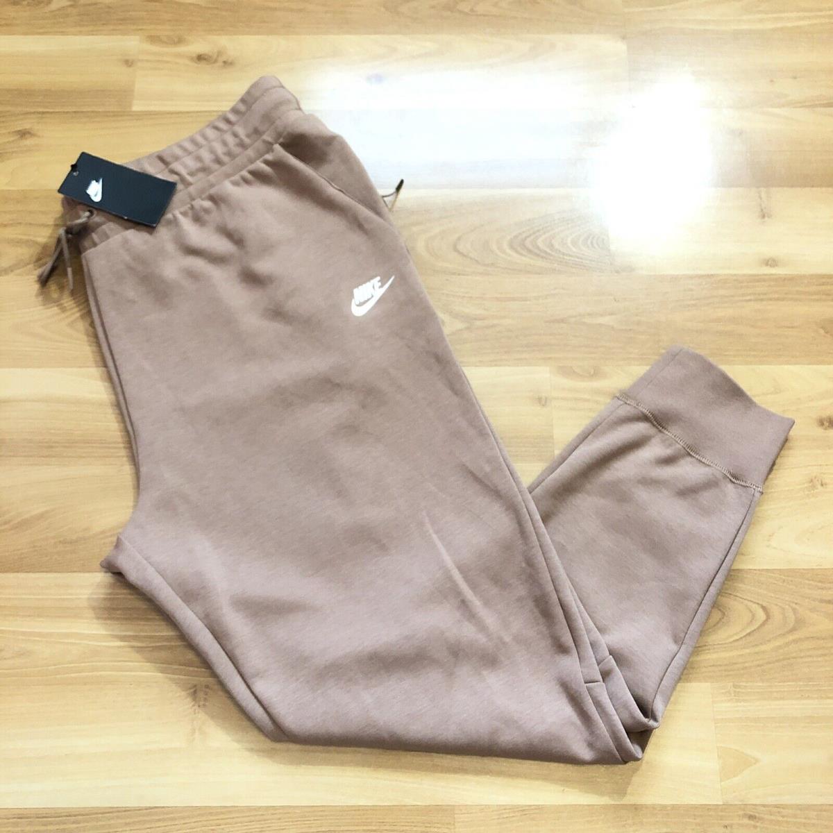 Nike Sportswear Tech Fleece Jogger Sweatpants Size XL Desert Dust BV3472-283
