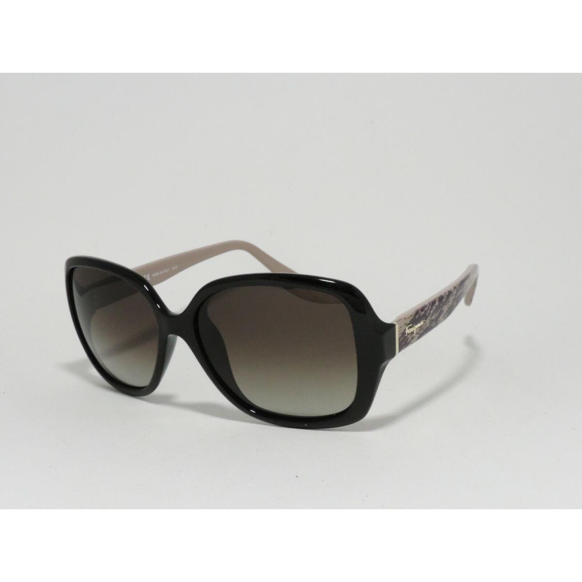 Salvatore Ferragamo SF715S Sunglasses 009 Black/antique Wood 56-15-135