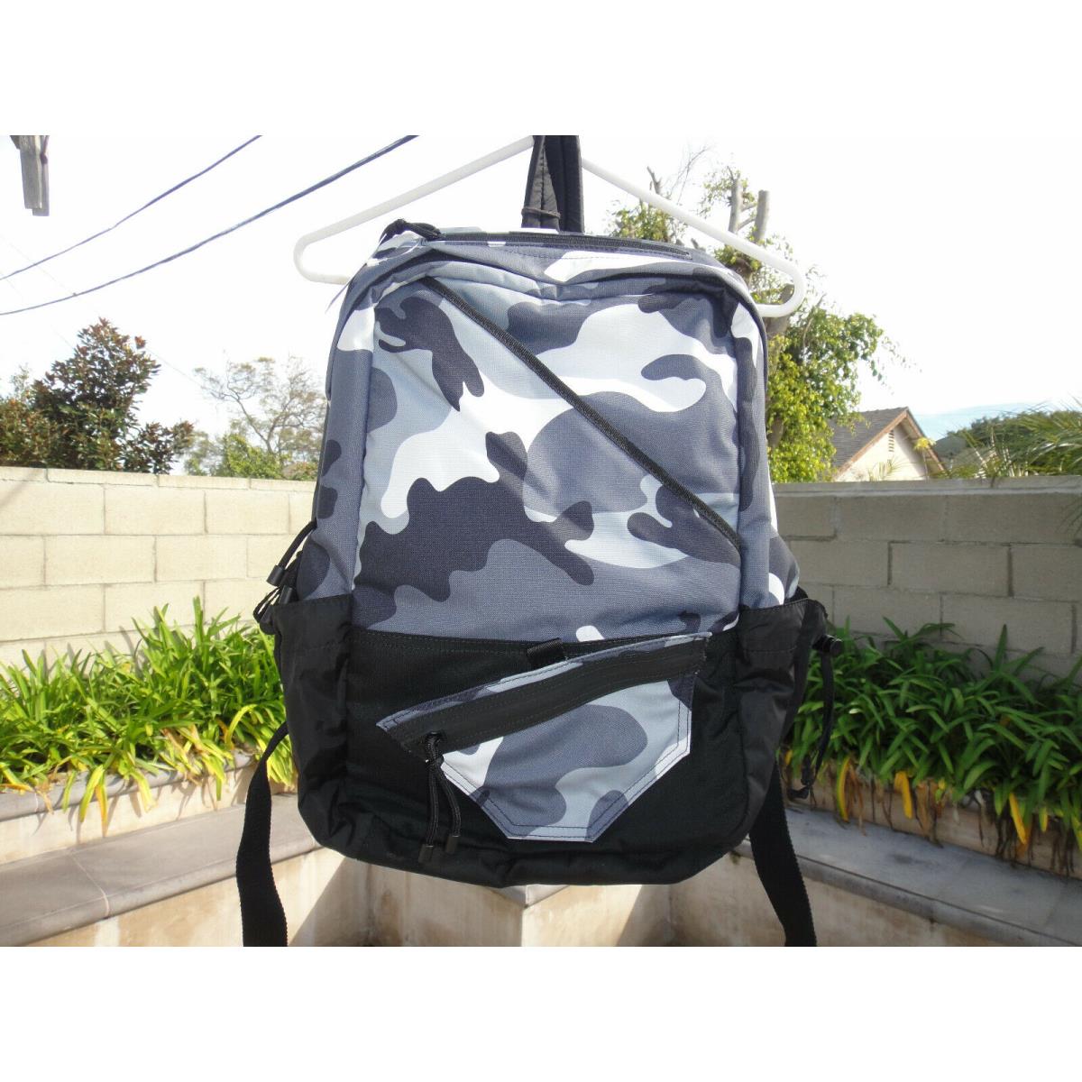 Valentino Garavani Multicolor Camouflage Bounce Backpack Gray/black