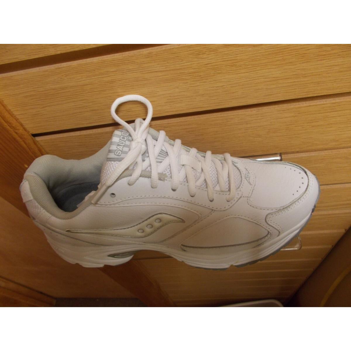 Saucony shoes OMNI - White 2