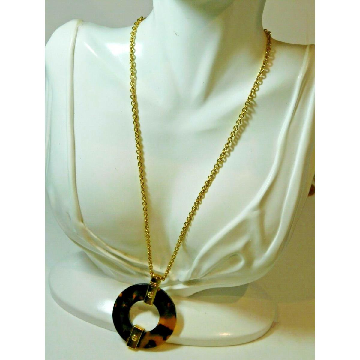 Ralph Lauren Round F Tortoise Plastic Pendant Gold Tone Chain Necklace 9b 26