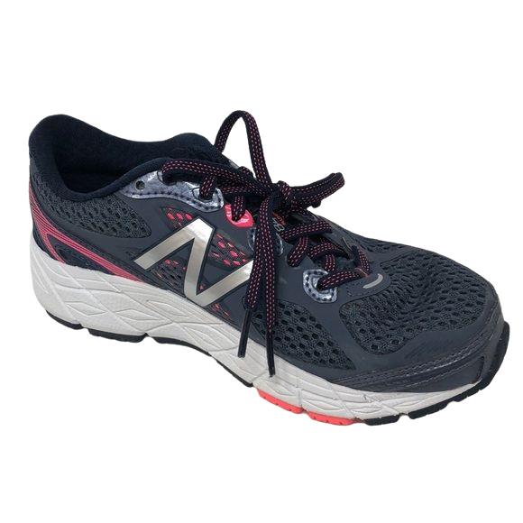 New Balance shoes  - light grey/pink 3