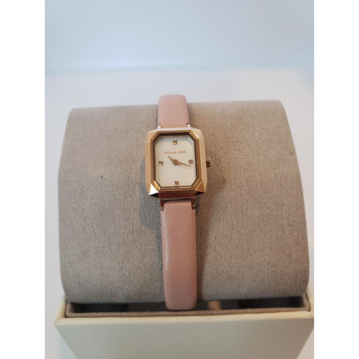 Michael kors watch hot sale square rose gold