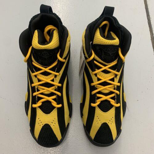 reebok shaqnosis minions