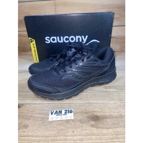 saucony slip resistant shoes