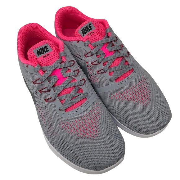 Nike Girls` Free Rn Shoe Size 7 Y - wolf grey/silver