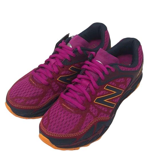 New Balance Women`s Leadville V3 Trail Running Shoe Size 5.5M
