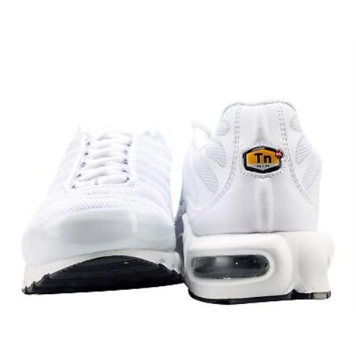 Nike shoes  - White 4