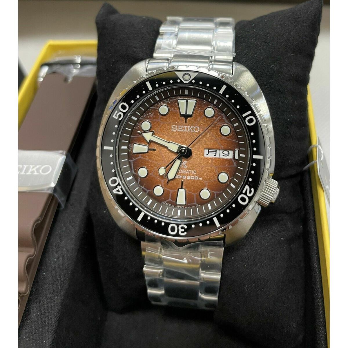 Seiko SRPH55 Prospex Turtle Divers 200 M with Extra Brown Band