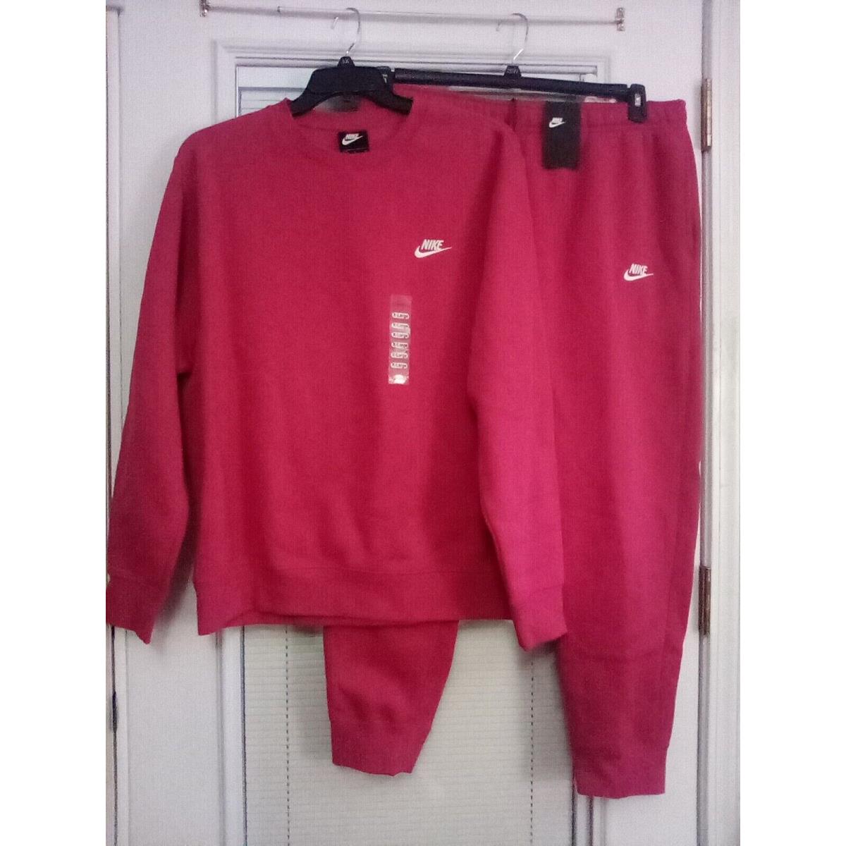 Nike Size XL Fireberry Sweatsuit