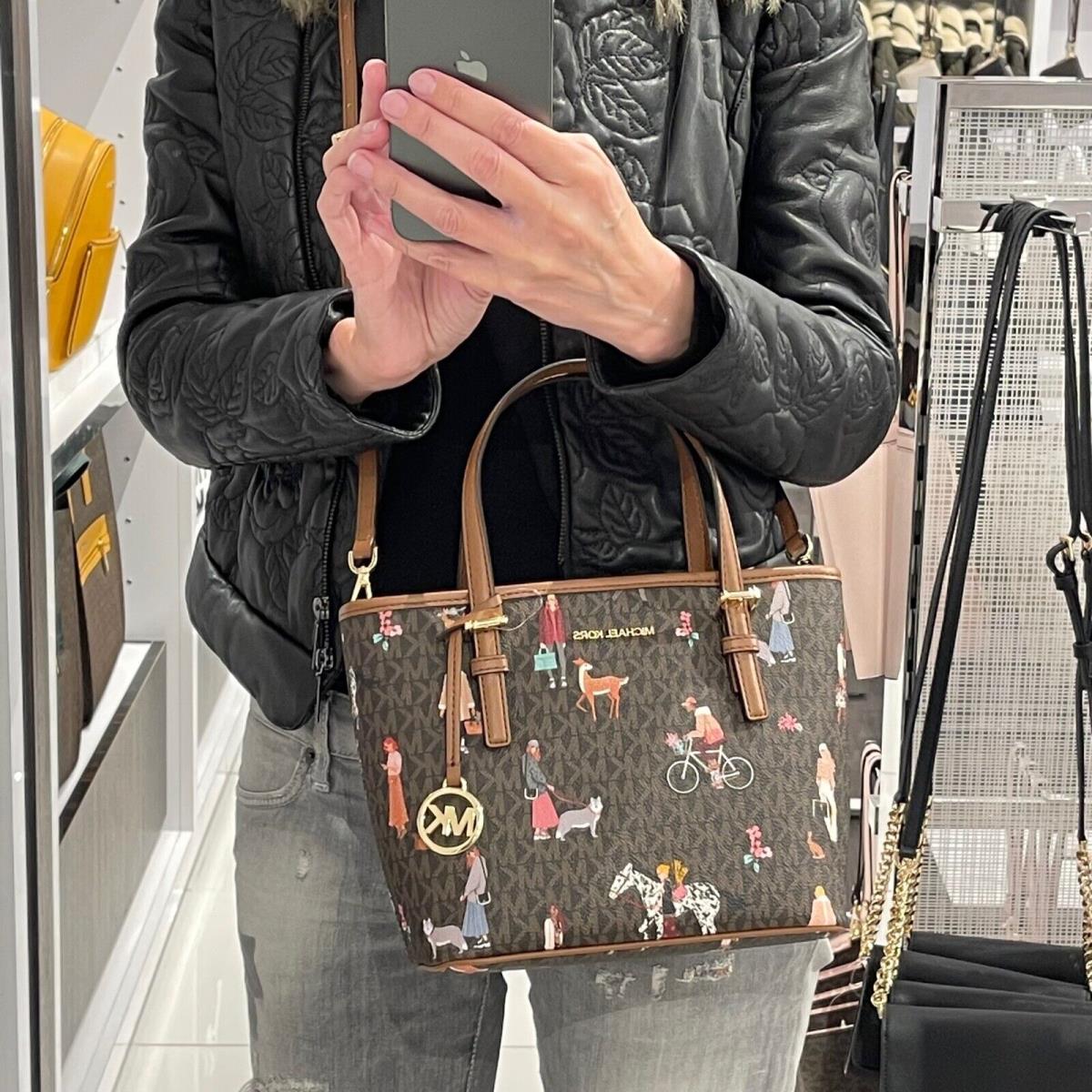 Michael kors hot sale carryall tote