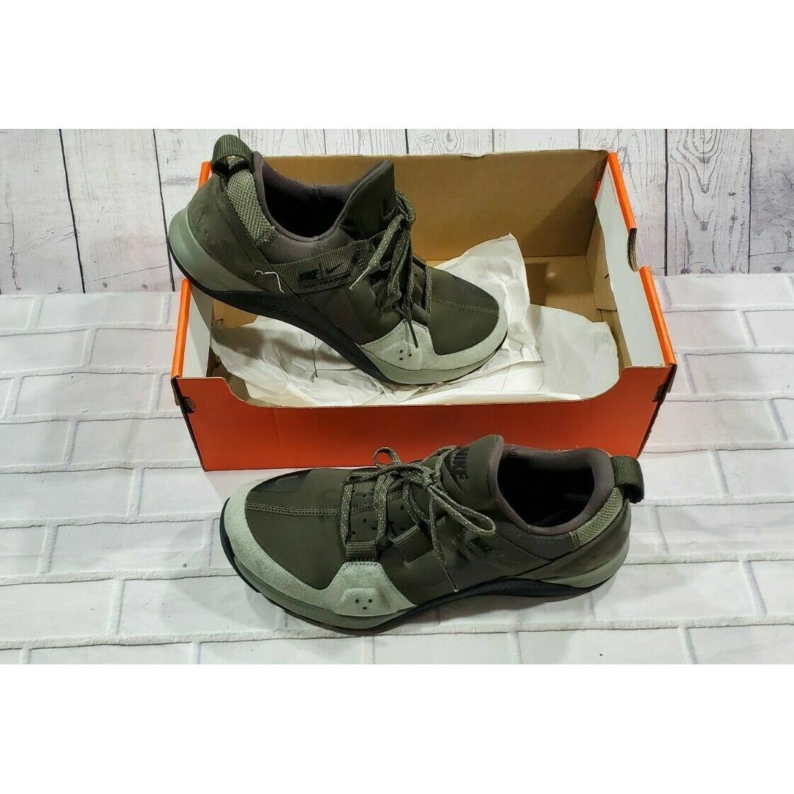 nike tech trainer green