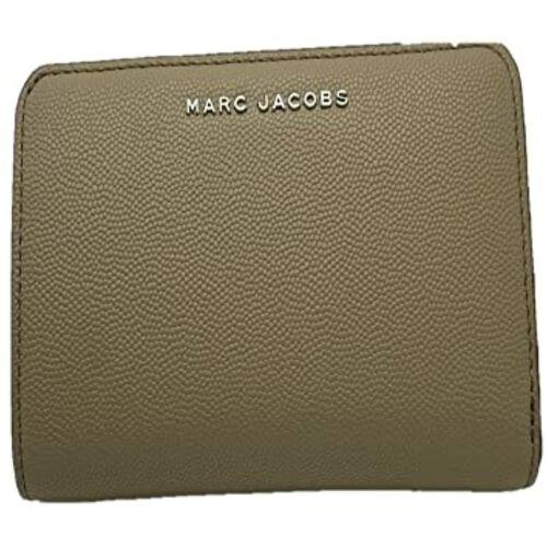 Marc Jacobs M0016990 Uniform Khaki Leather Women`s Wallet