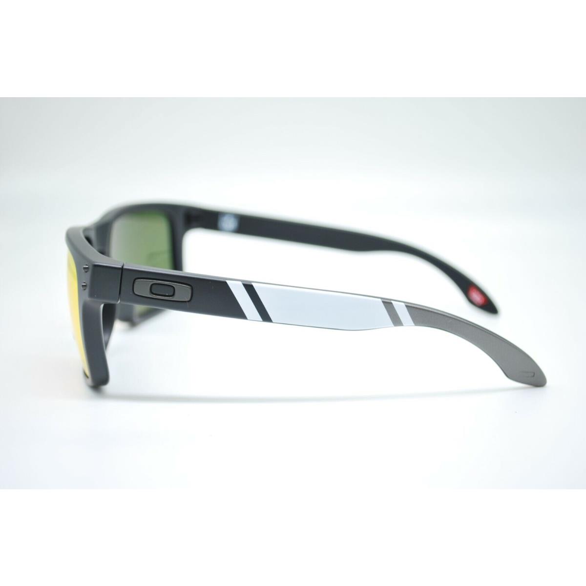 Oakley sunglasses Holbrook - Black Frame, RUBY Lens