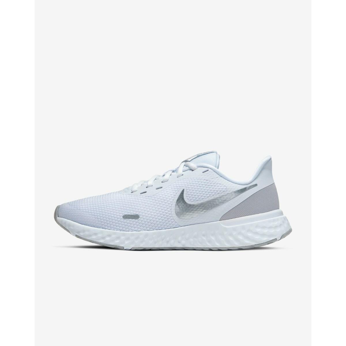 white nike revolution 5 womens