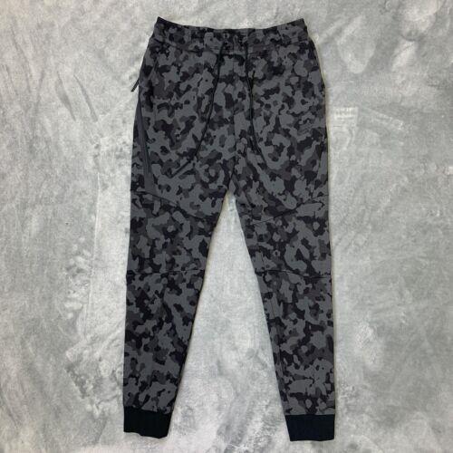 Nike Sportswear Tech Fleece Jogger Pants Grey Camo CJ5981-010 Men`s Size M