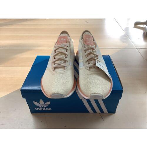 womens size 9 adidas