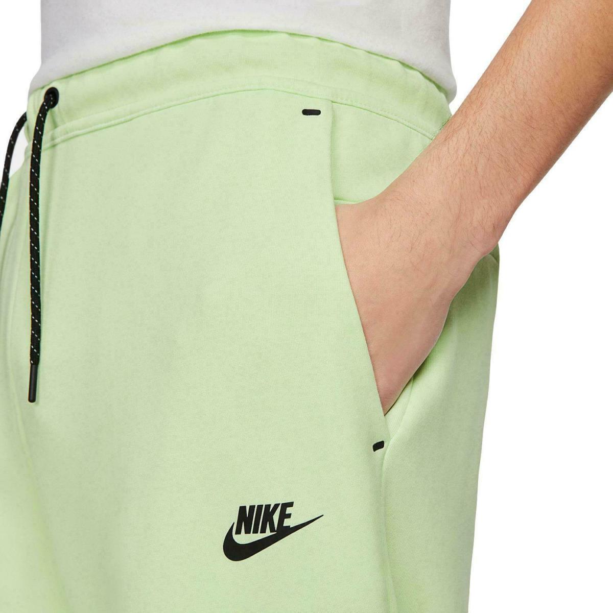 Nike clothing Sportswear - Green 1